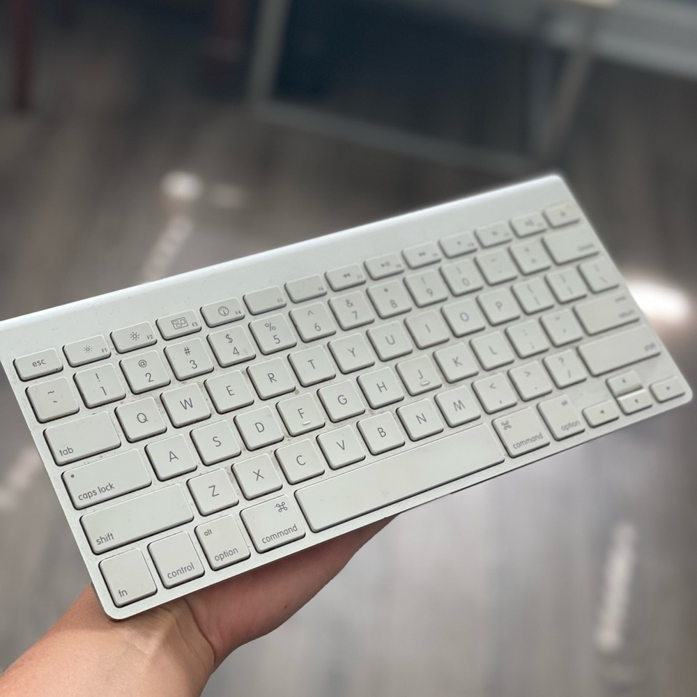 Apple Wireless Keyboard (English)